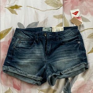 Mudd flex stretch jean shorts